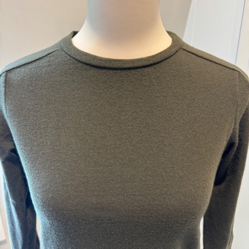 LABO.ART Olive Italian Wool Crew Neck Sweater | Size 2 (Small) - Picture 3 of 10